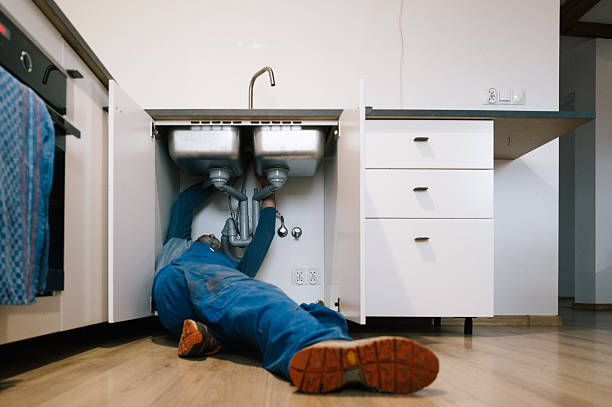 Professional Pipe Repair technician working in Saint Jo, TX